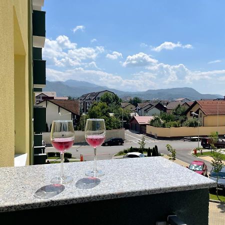 Mountain View Maria Apartment Brasov Ngoại thất bức ảnh